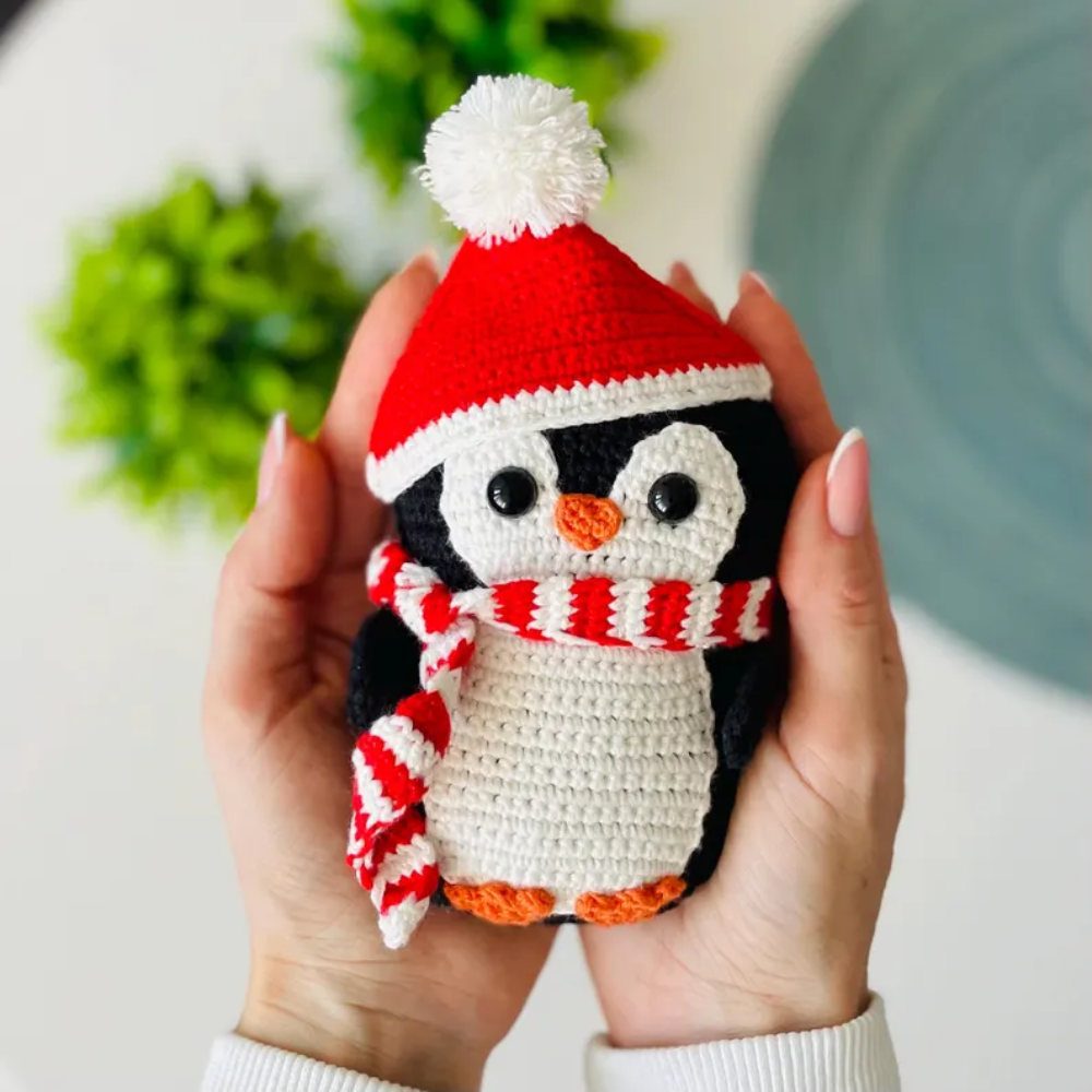 Festive Amigurumi Christmas Crochet Pattern
