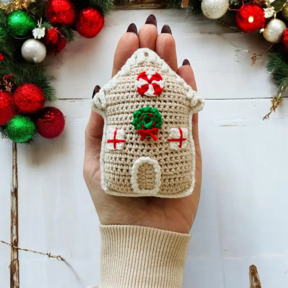 Festive Amigurumi Christmas Crochet Pattern