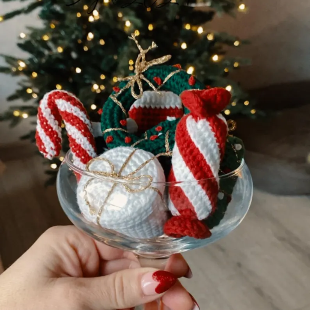 New Year's Garland Crochet Pattern