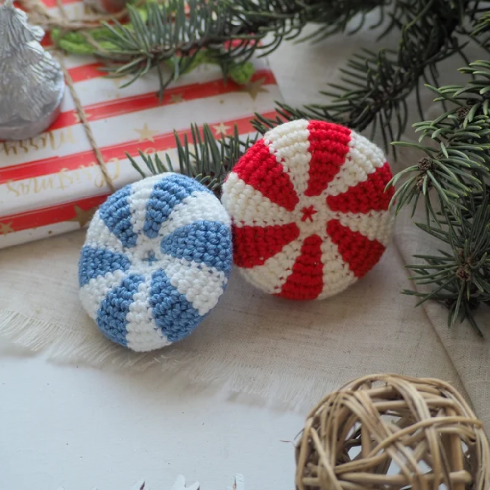2-in 1 Christmas Wonderland Decor Crochet Pattern