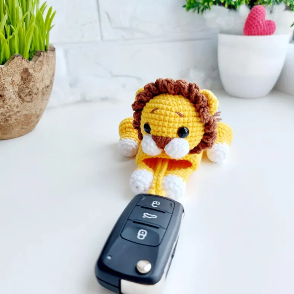 Lion Car Key Cover Crochet Pattern