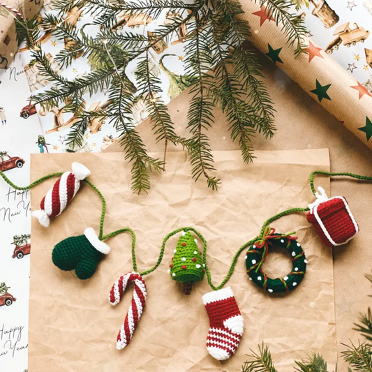 New Year's Garland Crochet Pattern