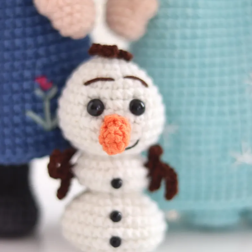 Elsa, Olaf And Anna Crochet Pattern