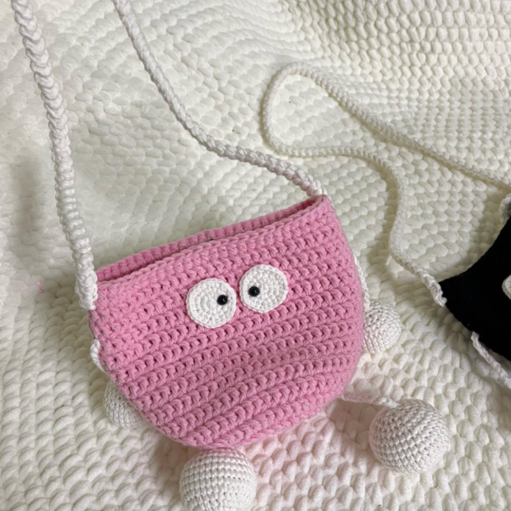 Susuwatari Pouch Crochet Pattern