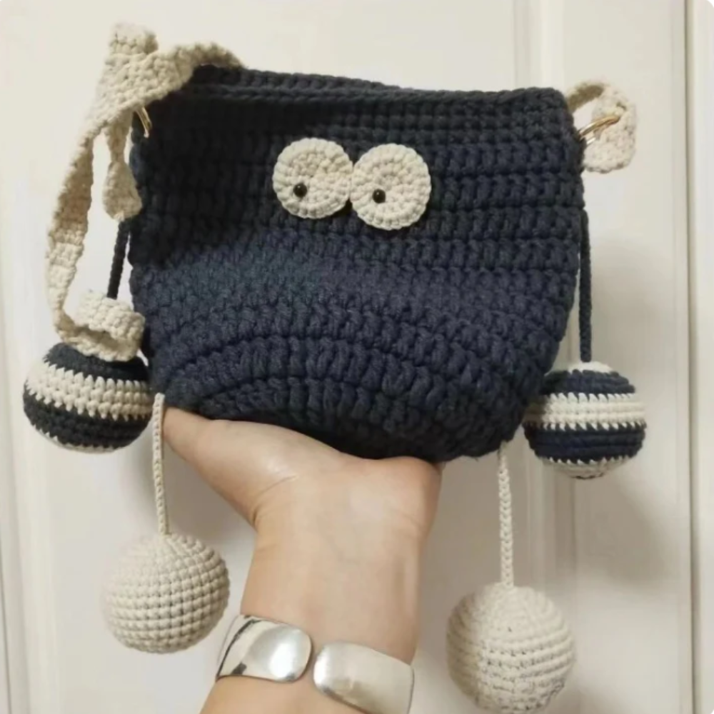 Susuwatari Pouch Crochet Pattern