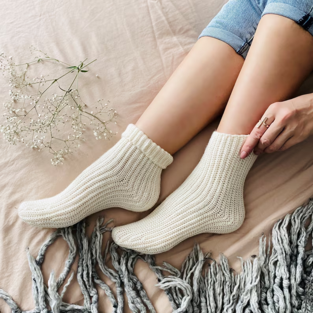 Luna Ivory Socks Crochet Pattern